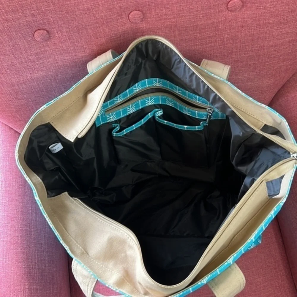 AME & LULU TOTE‎ BAG CANVAS NWOT  WITH NYLON LINER